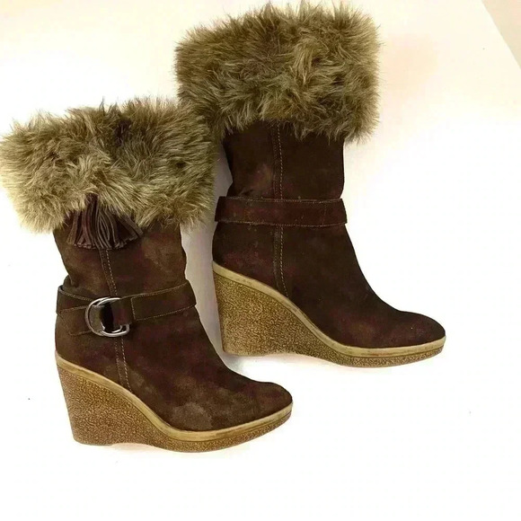 Marc Fisher Brown Suede “70’s” Rubber Wedge Faux Fur Top Buckle Boots Size 9M - Picture 7 of 16